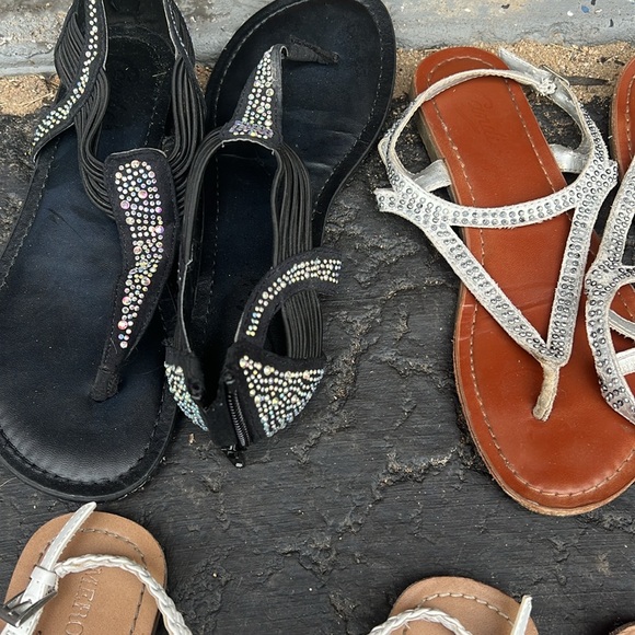 Sandals - Picture 3 of 4